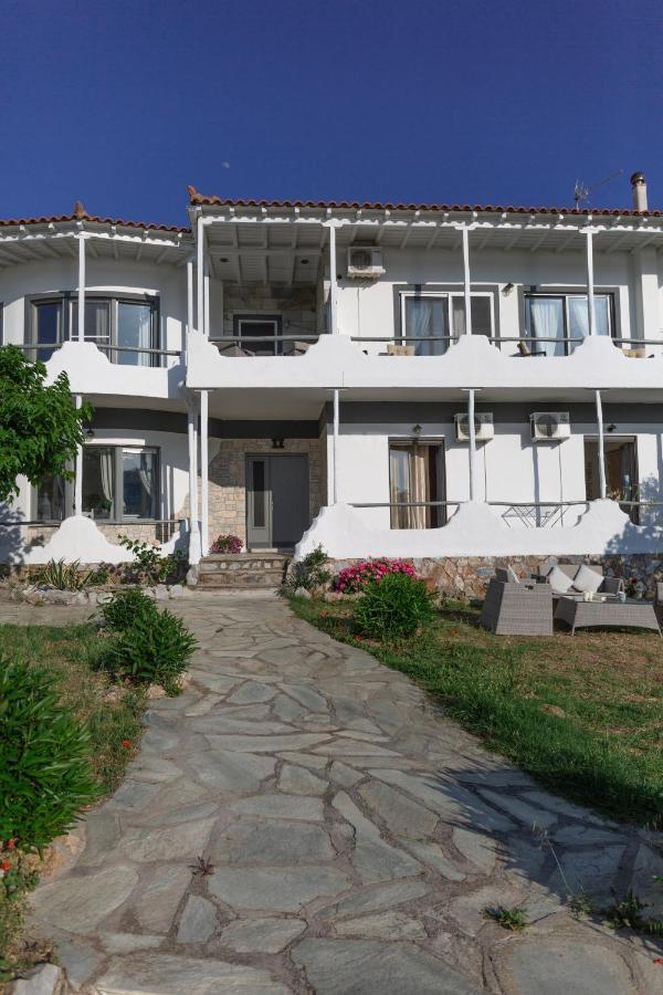 Karavos Sea View Apartments Skopelos Town Exterior foto