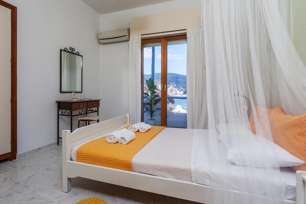 Karavos Sea View Apartments Skopelos Town Exterior foto