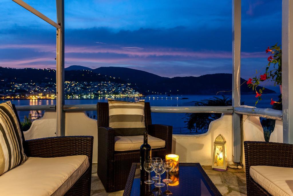 Karavos Sea View Apartments Skopelos Town Exterior foto